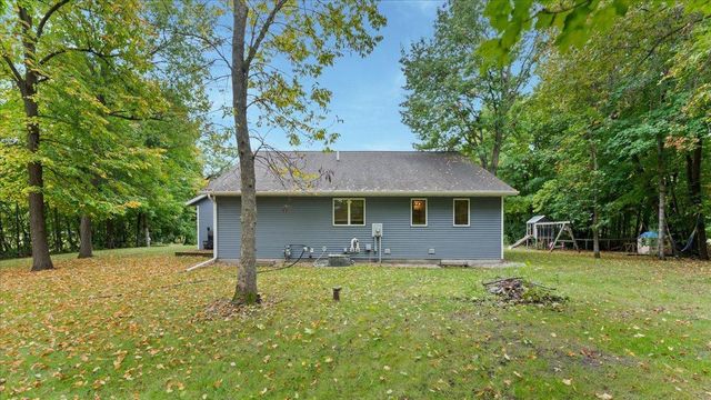 151 Bluffs Road NW, Alexandria, MN 56308