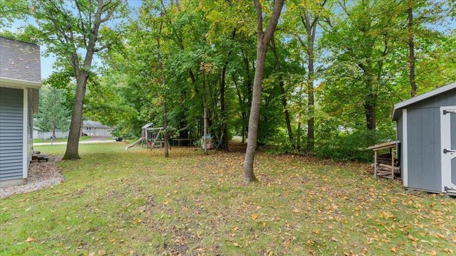 151 Bluffs Road NW, Alexandria, MN 56308