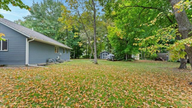 151 Bluffs Road NW, Alexandria, MN 56308