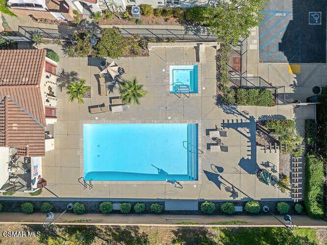 2464 Blossom Ridge Court 2, Simi Valley, CA 93063