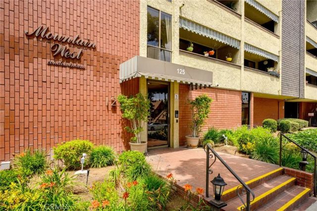125 W Mountain Street 203, Glendale, CA 91202