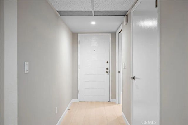 125 W Mountain Street 203, Glendale, CA 91202