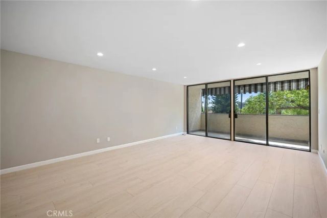 125 W Mountain Street 203, Glendale, CA 91202