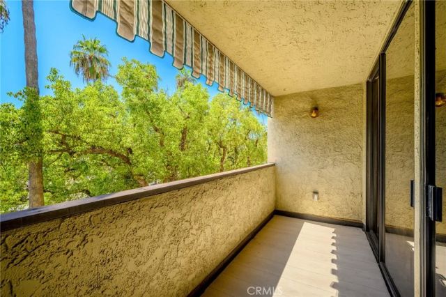 125 W Mountain Street 203, Glendale, CA 91202