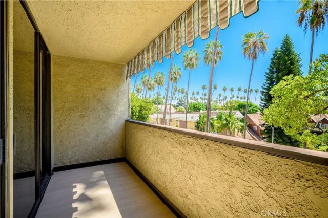 125 W Mountain Street 203, Glendale, CA 91202