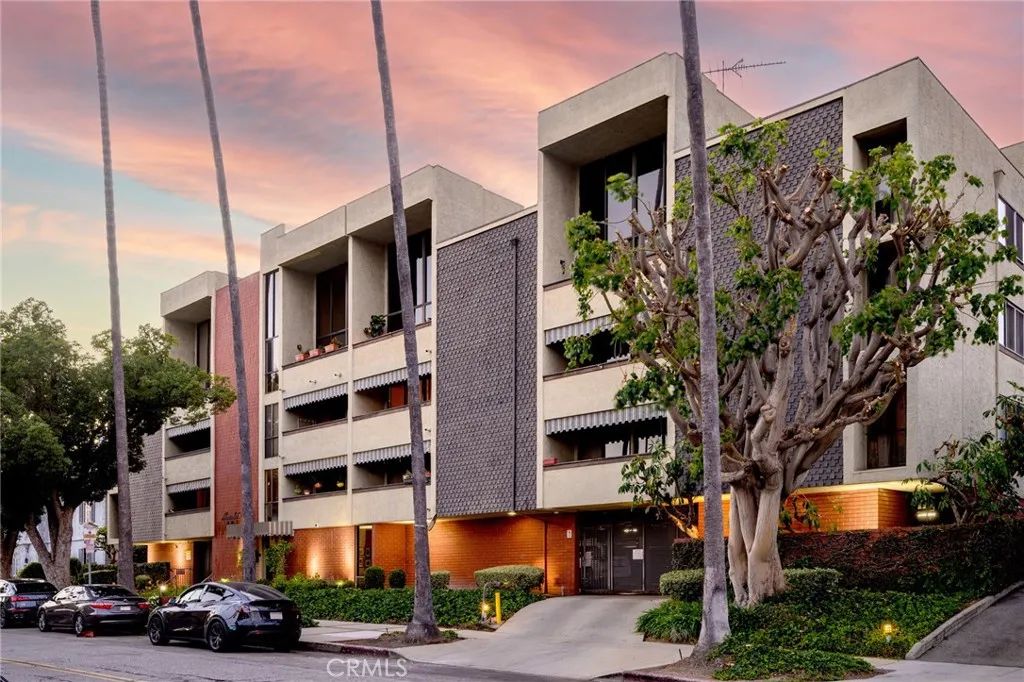 125 W Mountain Street 203, Glendale, CA 91202