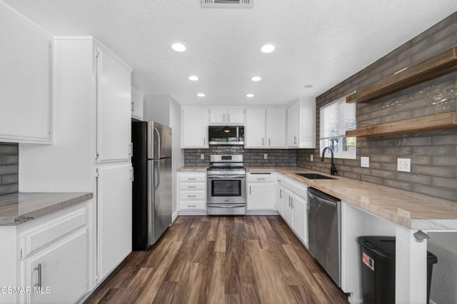 29121 Avenida De Las Flores, Menifee, CA 92584