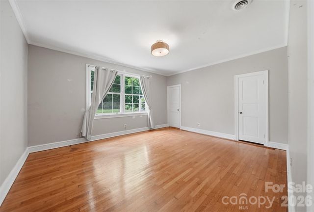 826 S College Avenue, Newton, NC 28658