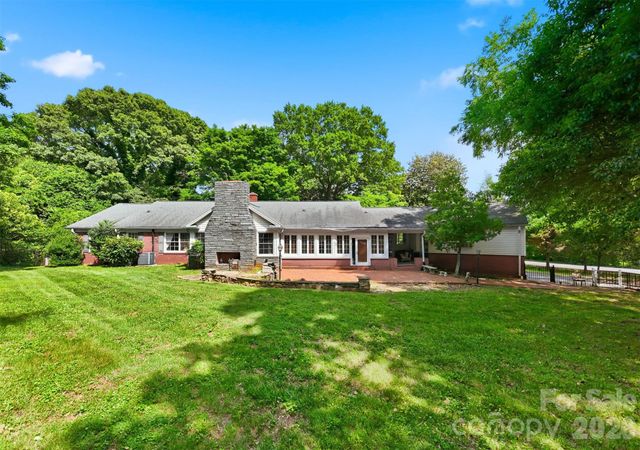 826 S College Avenue, Newton, NC 28658