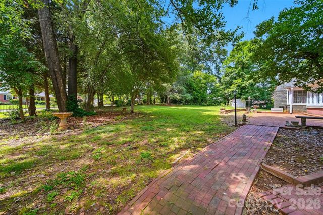 826 S College Avenue, Newton, NC 28658
