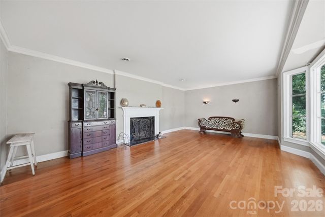 826 S College Avenue, Newton, NC 28658