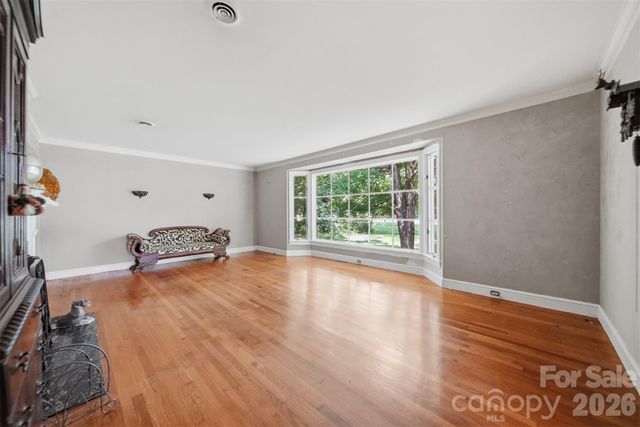 826 S College Avenue, Newton, NC 28658