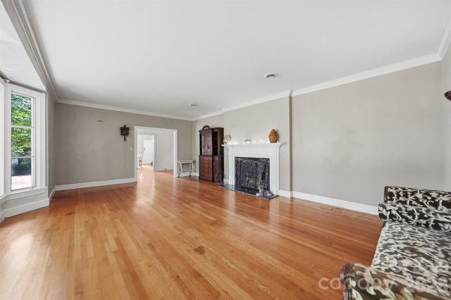 826 S College Avenue, Newton, NC 28658