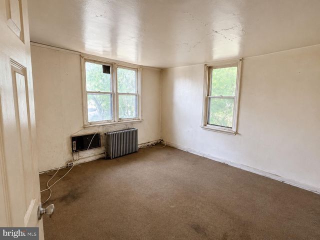 125 TILLMAN ST, Lawnside, NJ 08045