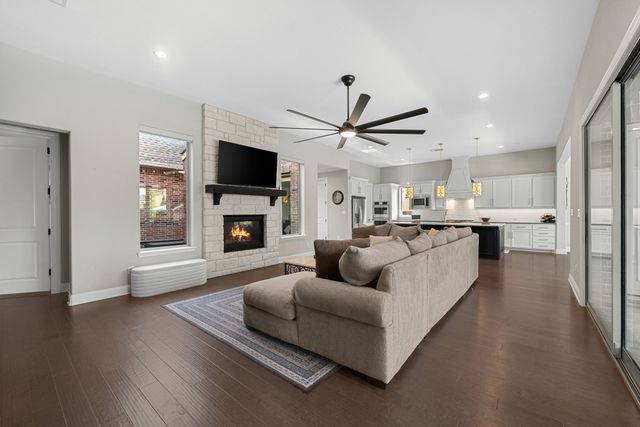 762 Spurlock Street, Frisco, TX 75036
