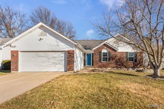 104 Eric Craig Court, St Peters, MO 63376