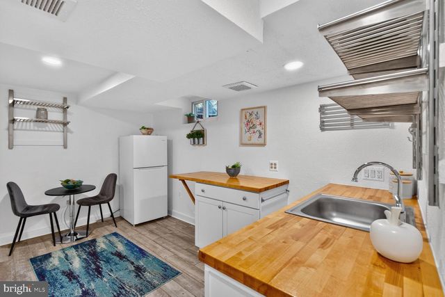 734 SILVER SPRING AVE, Silver Spring, MD 20910