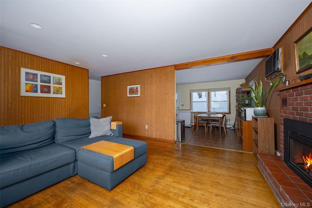 563 Spring Lake Road, Red Hook, NY 12571