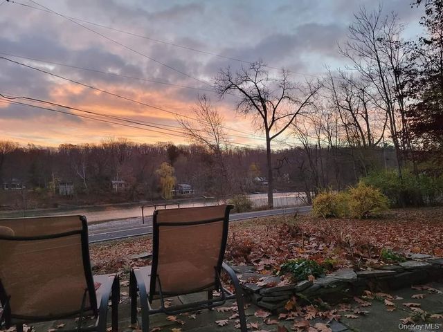 563 Spring Lake Road, Red Hook, NY 12571