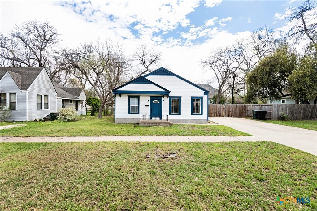 Image 1 of property listing at 905 N 9th Street, Temple, TX 76501