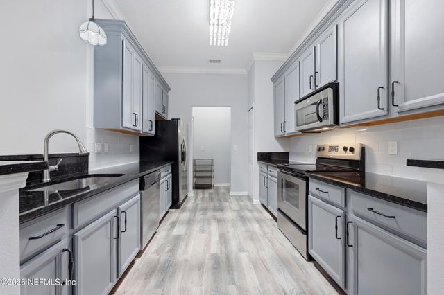 13835 HERONS LANDING Way 8, Jacksonville, FL 32224