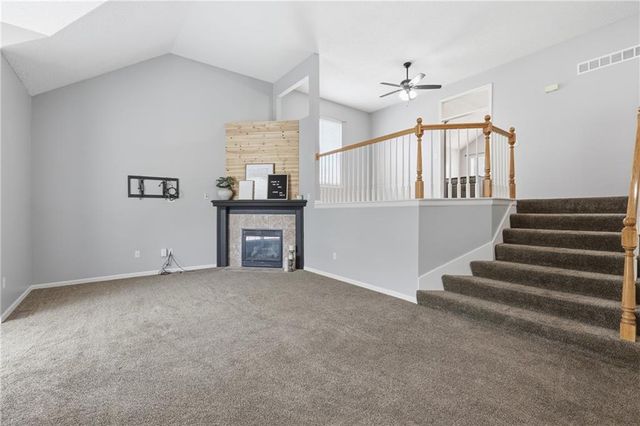 4904 Woodsonia Drive, Shawnee, KS 66226