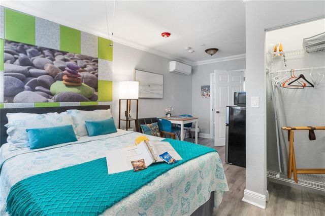 2625 NE 13th Court 3, Fort Lauderdale, FL 33304