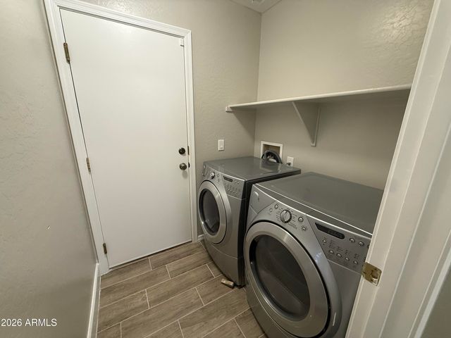 1298 S Owl Drive, Gilbert, AZ 85296