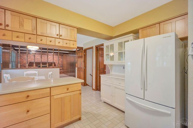 2865 Countrylake Drive, Green Twp, OH 45233