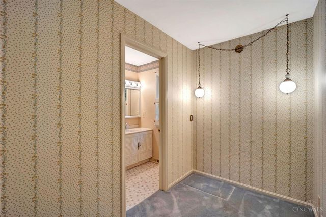 2865 Countrylake Drive, Green Twp, OH 45233