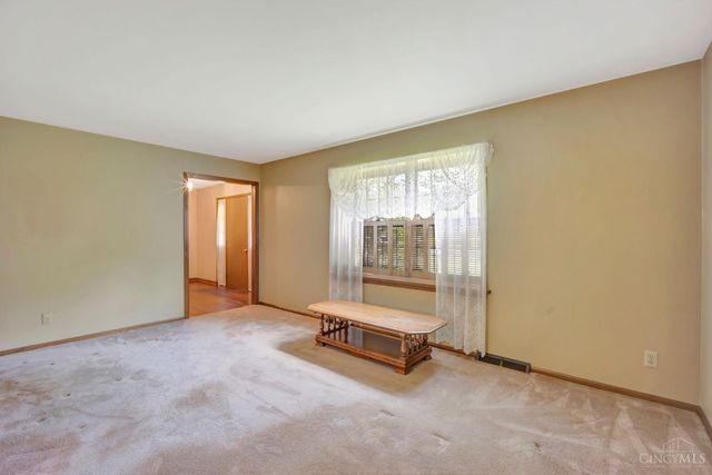 2865 Countrylake Drive, Green Twp, OH 45233