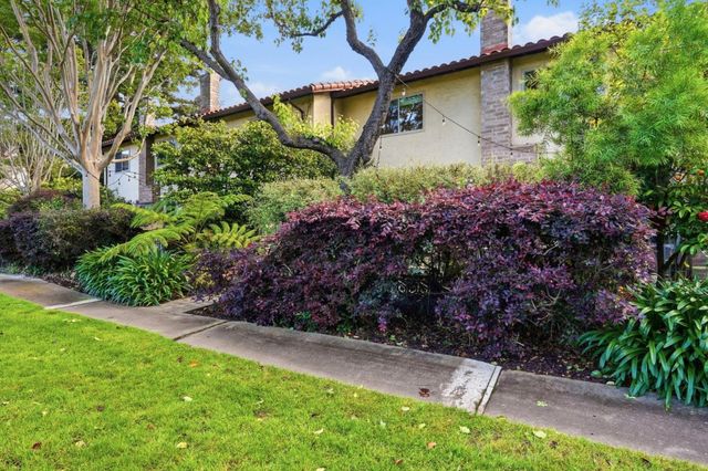 120 Carlton Avenue 51, Los Gatos, CA 95032