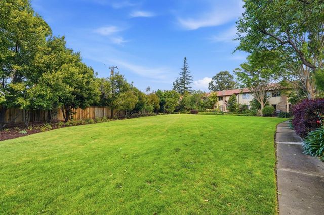 120 Carlton Avenue 51, Los Gatos, CA 95032