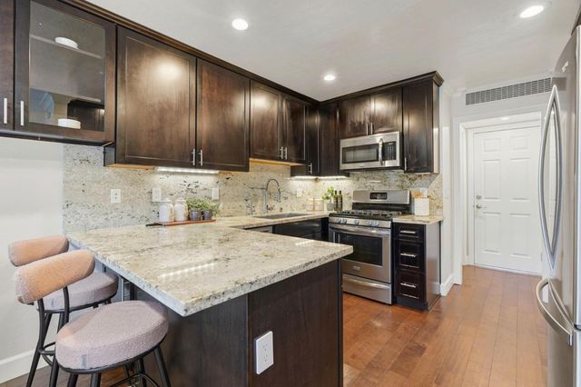 120 Carlton Avenue 51, Los Gatos, CA 95032