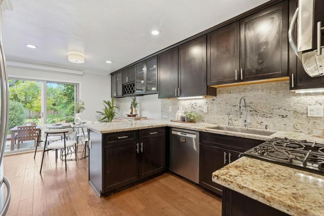 120 Carlton Avenue 51, Los Gatos, CA 95032