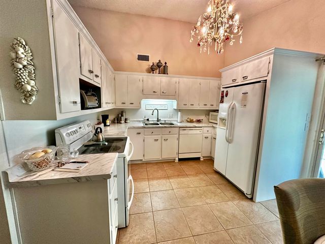 706 East Street, White Hall, AR 71602