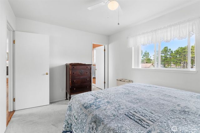 1205 195th Street, Long Beach, WA 98631