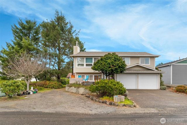 1205 195th Street, Long Beach, WA 98631