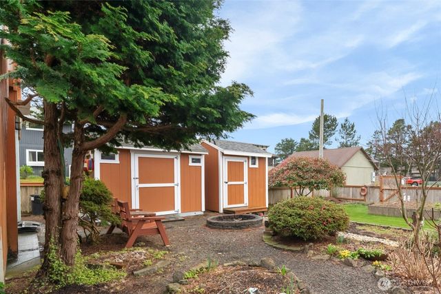 1205 195th Street, Long Beach, WA 98631