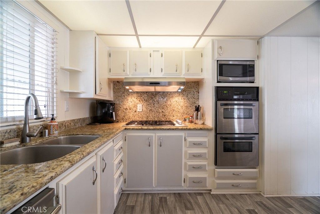 Image 11 of property listing at 10210 Baseline 263, Rancho Cucamonga, CA 91701