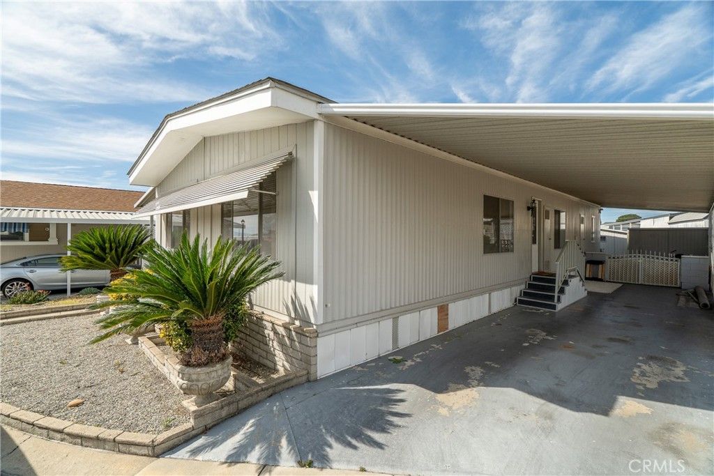 Image 22 of property listing at 10210 Baseline 263, Rancho Cucamonga, CA 91701