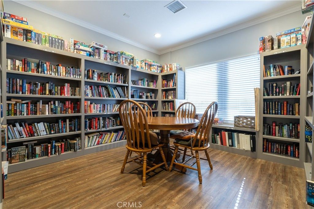 Image 39 of property listing at 10210 Baseline 263, Rancho Cucamonga, CA 91701