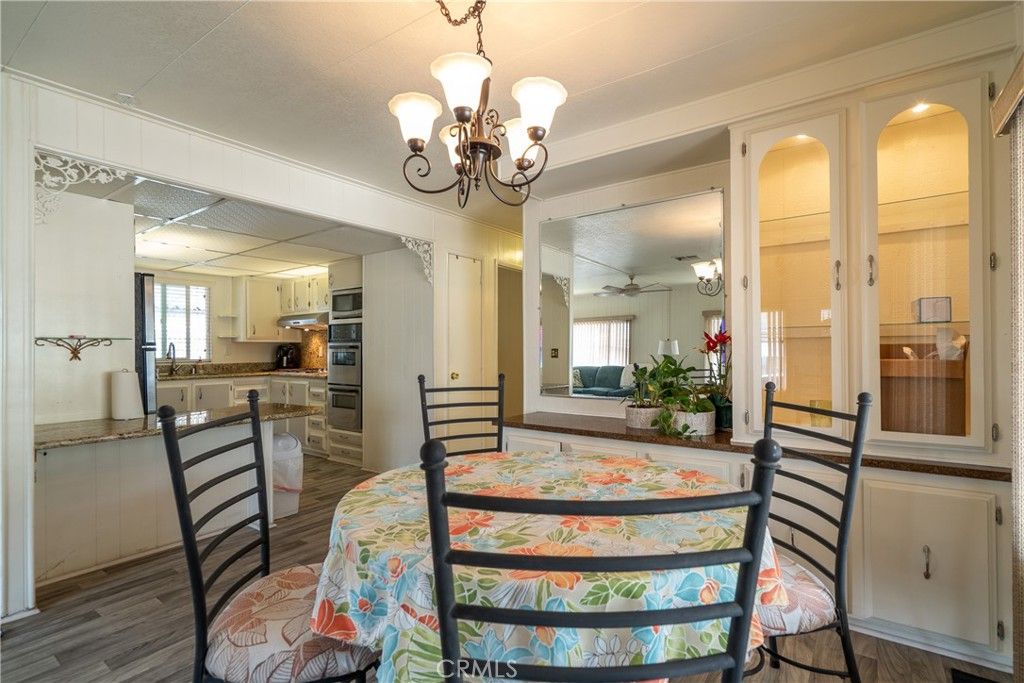 Image 8 of property listing at 10210 Baseline 263, Rancho Cucamonga, CA 91701