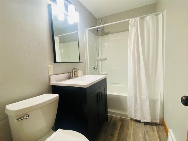 544 Fall Street, Eau Claire, WI 54703