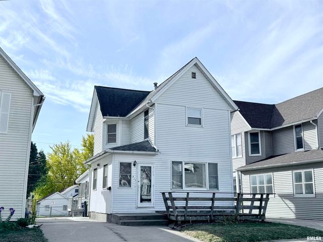 837 14TH Avenue S, Clinton, IA 52732