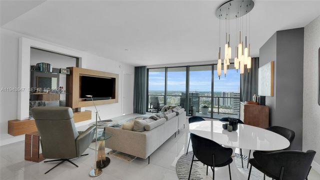 100 E Las Olas Blvd 2802, Fort Lauderdale, FL 33301