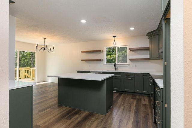 390 Dogwood Ridge, Rogersville, MO 65742