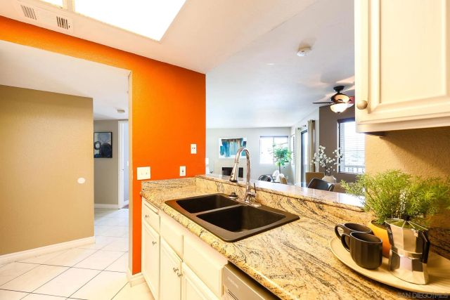 2946 Anawood Way, Spring Valley, CA 91978