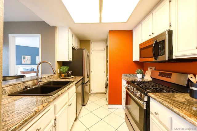 2946 Anawood Way, Spring Valley, CA 91978