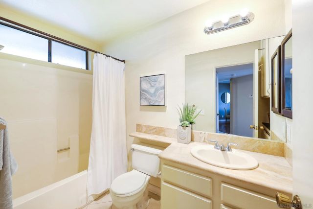 2946 Anawood Way, Spring Valley, CA 91978